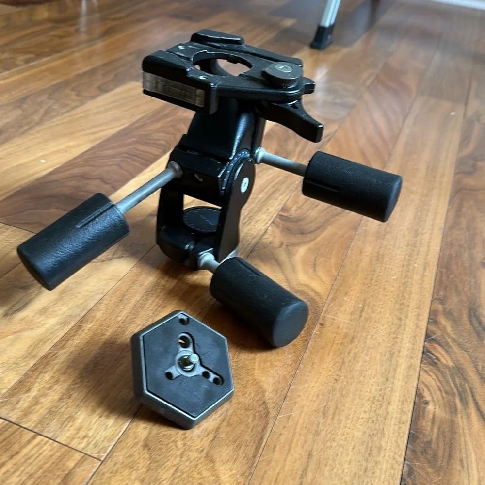 Manfrotto Tripod Head